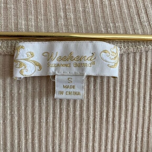 weekend Suzanne Betro Ribbed Tie Dye Sleeved Top - Picture 7 of 8